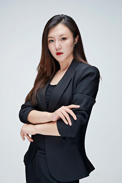 唐亦辰 视觉与舞美负责人